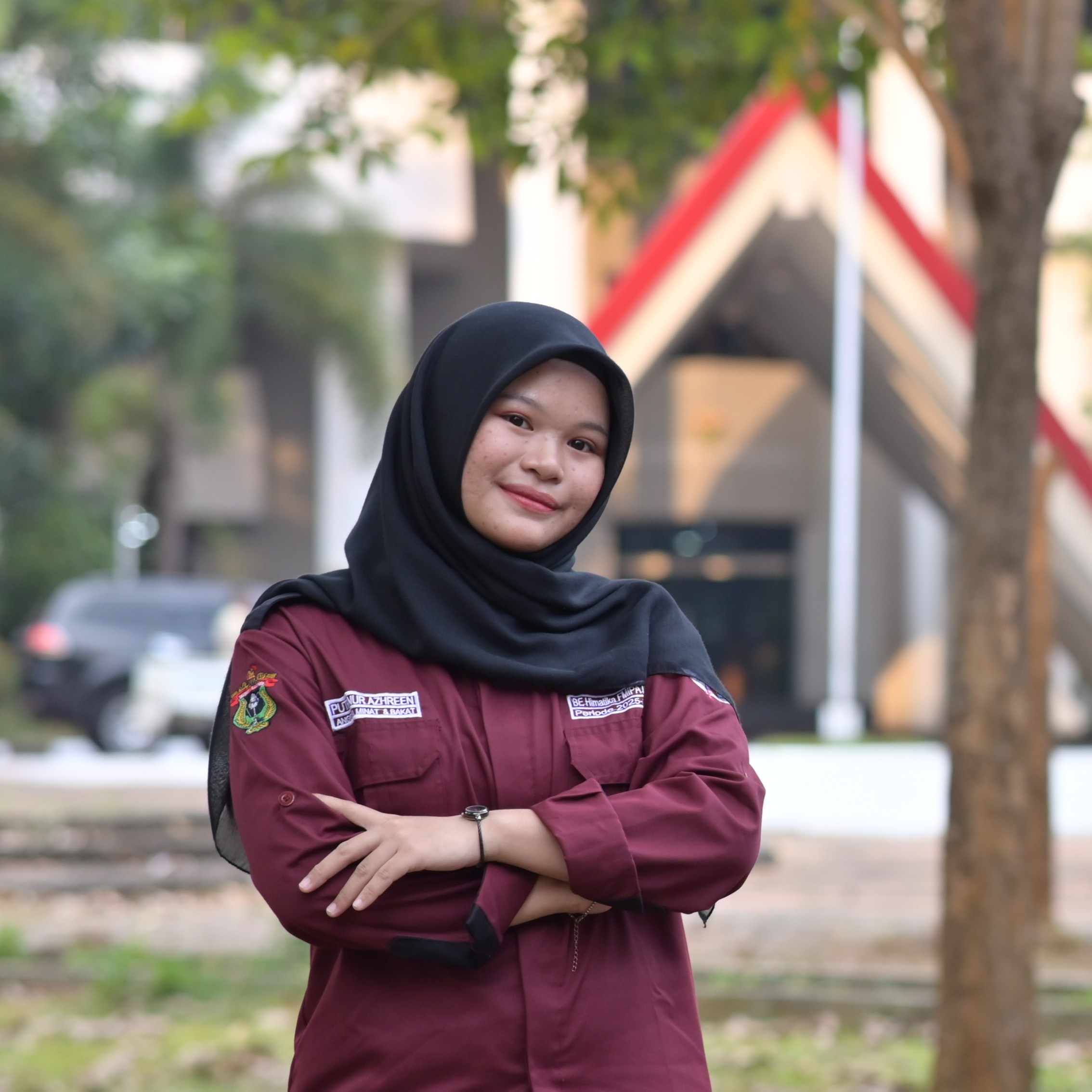 PUTRI NUR AZHREEN